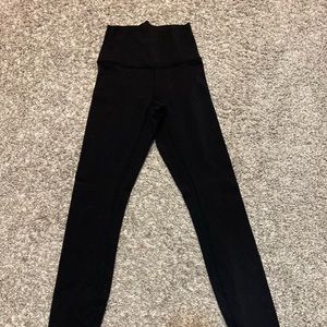 Lululemon Wunder Under Size 2 28”